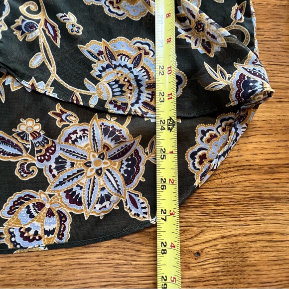 ⭐️ Zara Basic Printed Sheer Flowy Long Sleeve Blouse Ruffle Collar Size MEDIUM - Picture 9 of 10